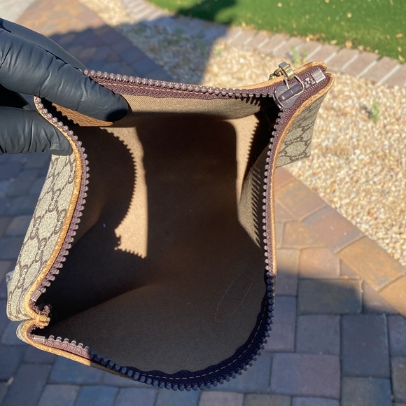 Gucci Plus cluth rare - Picture 8 of 9